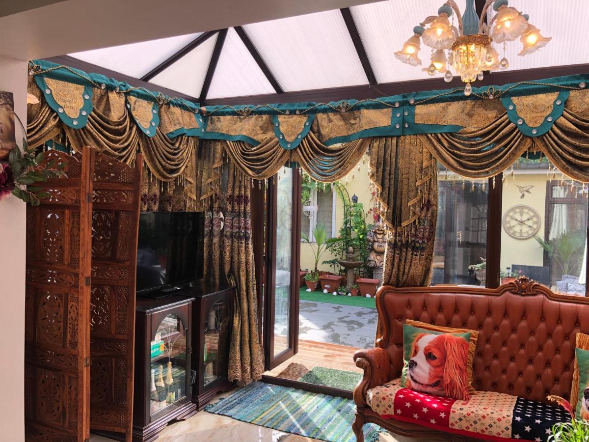 Cheerful 4 Bedroom House With Garden Free Parking London Bagian luar foto