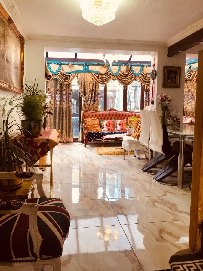 Cheerful 4 Bedroom House With Garden Free Parking London Bagian luar foto