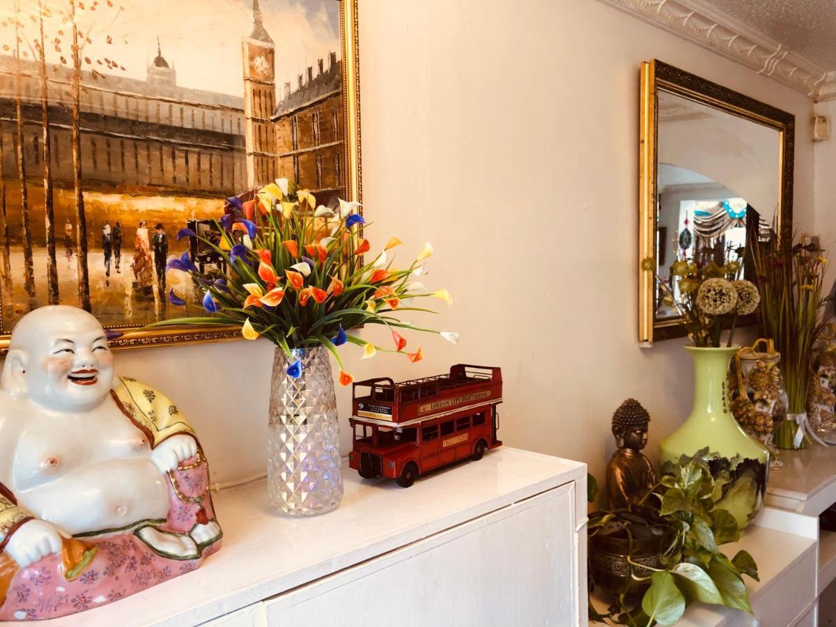 Cheerful 4 Bedroom House With Garden Free Parking London Bagian luar foto